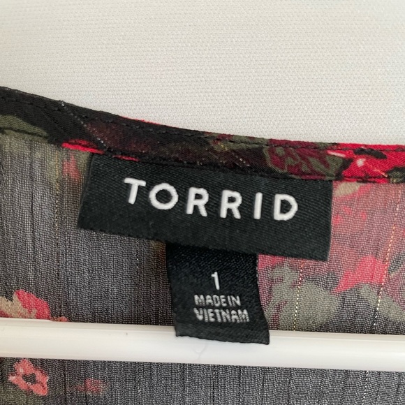 NWOT Torrid Babydoll Crochet Detail Lace-Up Blouse - Picture 4 of 16